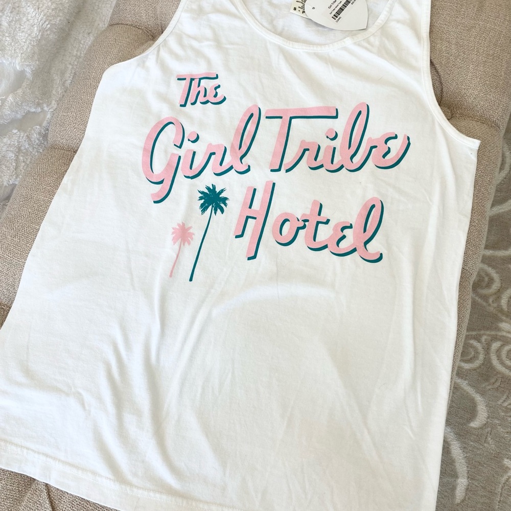 New! Girl Tribe tank S